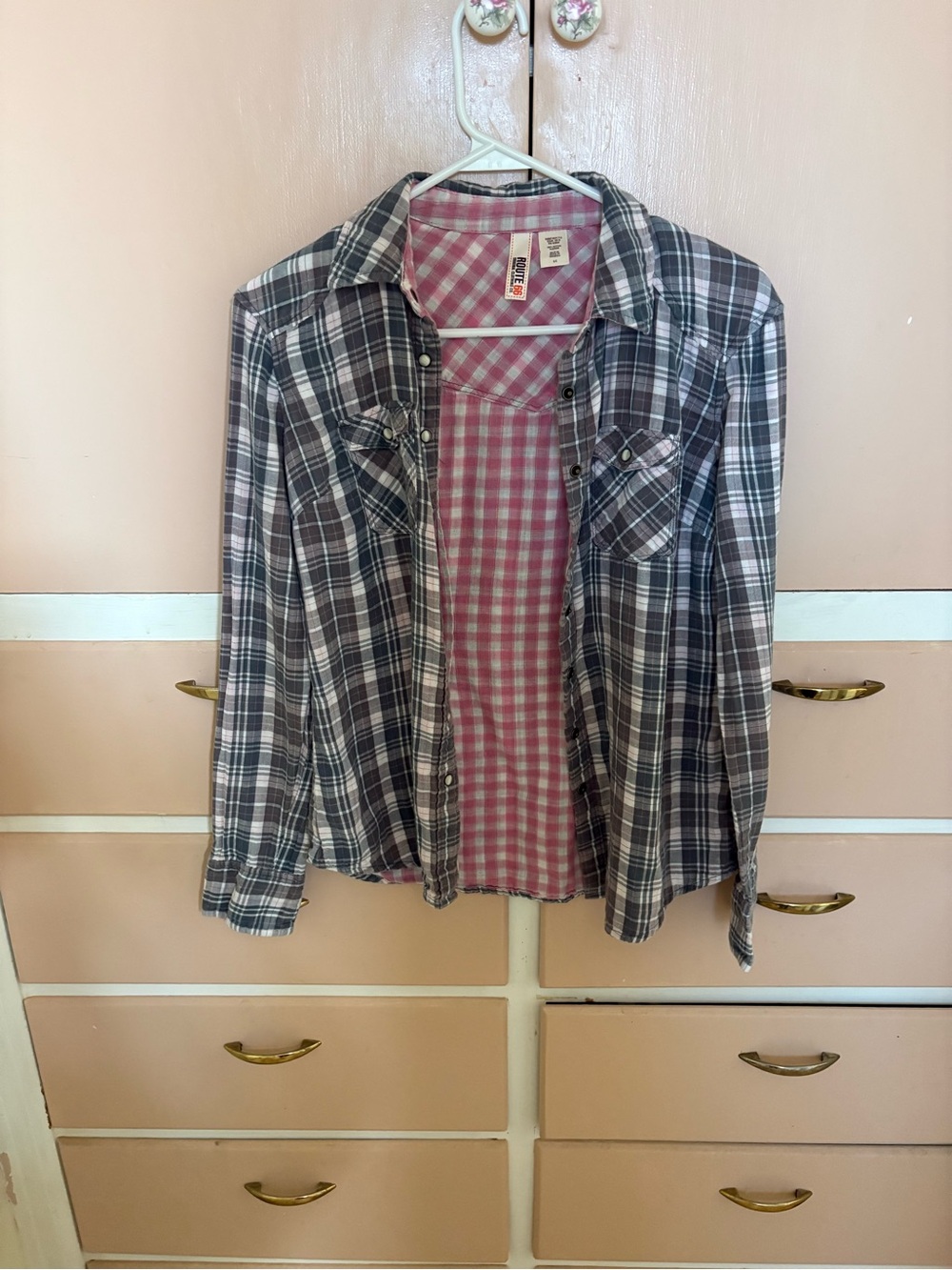 Route 66 Plaid Button-Up Shirt in Gray, White and Pink